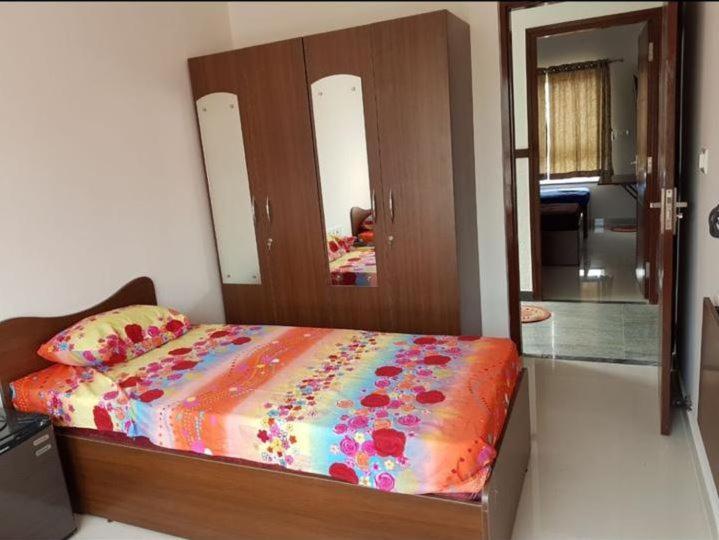 Suyash Pg - Melange Bed & Breakfast Bangalore Eksteriør bilde